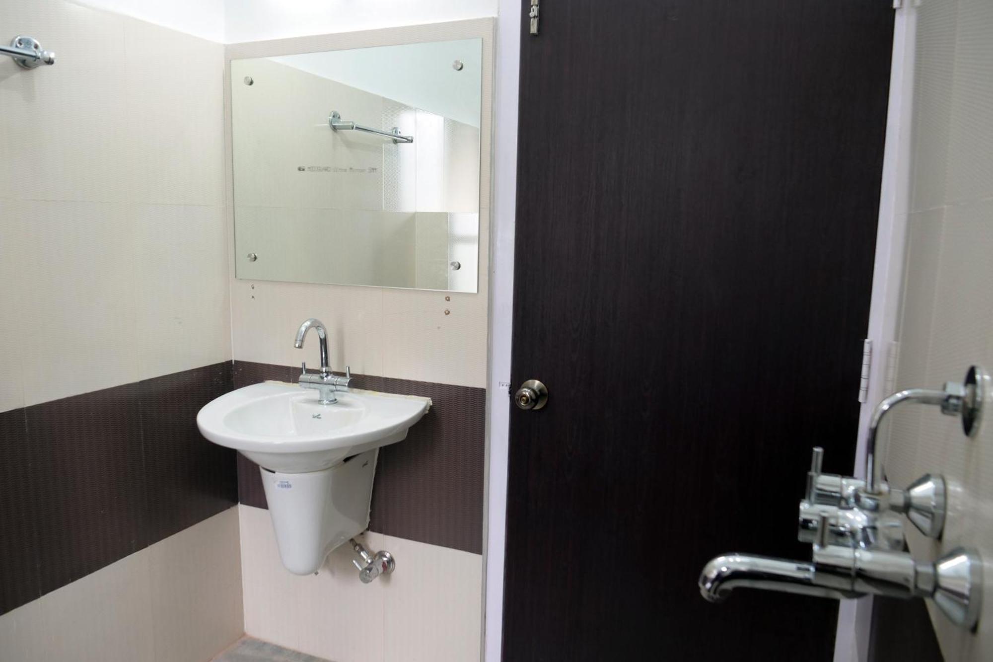 Joy'S Bnb Imphal Værelse billede